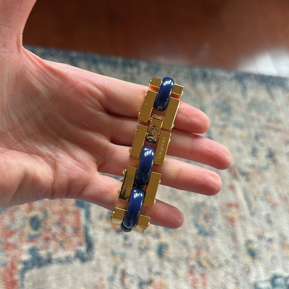 TORY BURCH navy and gold chunky bracelet. NWT - Picture 11 of 15